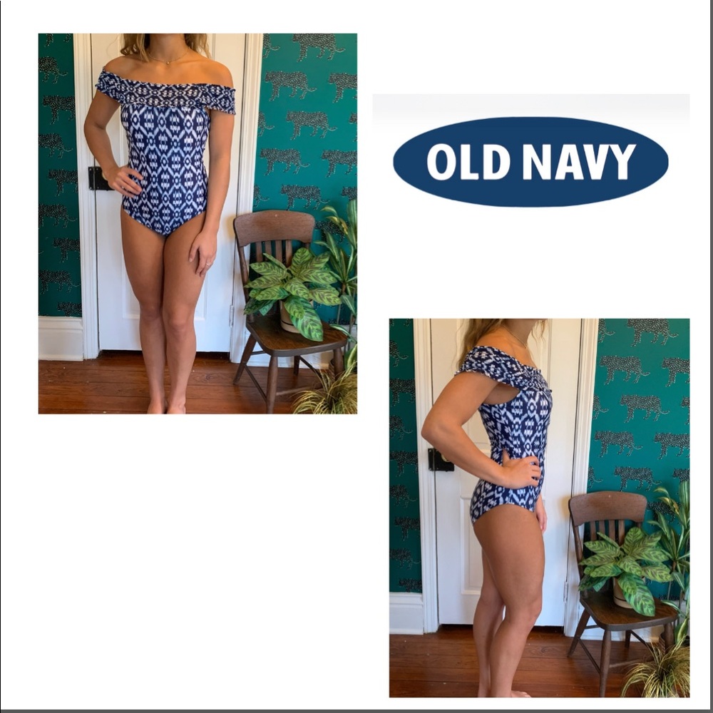 Old Navy Navy Swimsuit Patterned One Piece 🆕